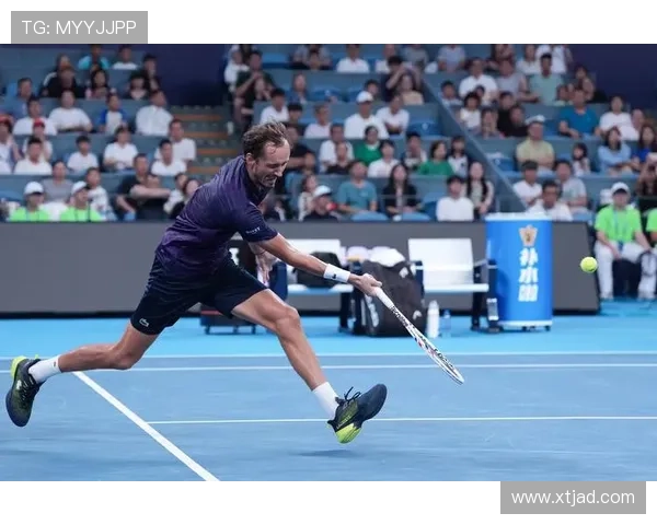 杭州网球队表现分析：控制能力与失误影响比赛结果