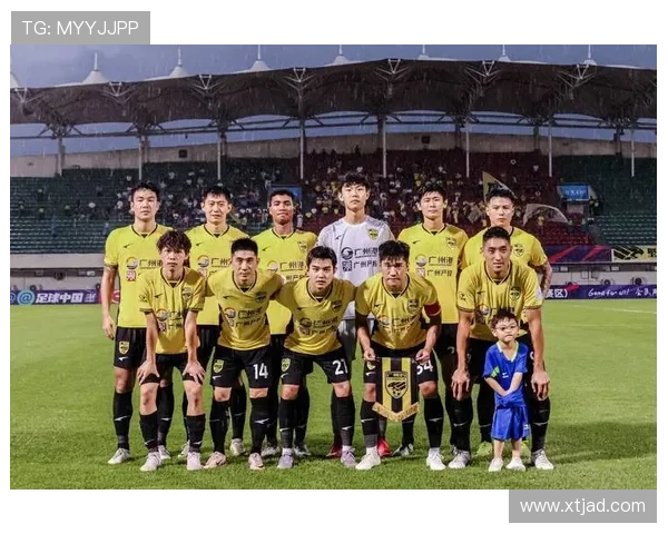 广州足球队在全国锦标赛积分榜上以98分稳居第一名展现强劲实力 广州足球队在全国锦标赛积分榜上以98分稳居第一名展现强劲实力